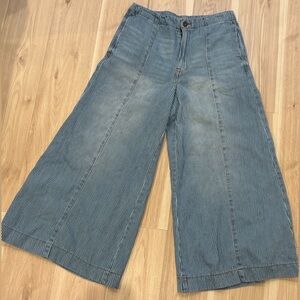 Kensie Blue Striped High Rise Gaucho Ankle  Wide-Leg Jeans Size 8/29